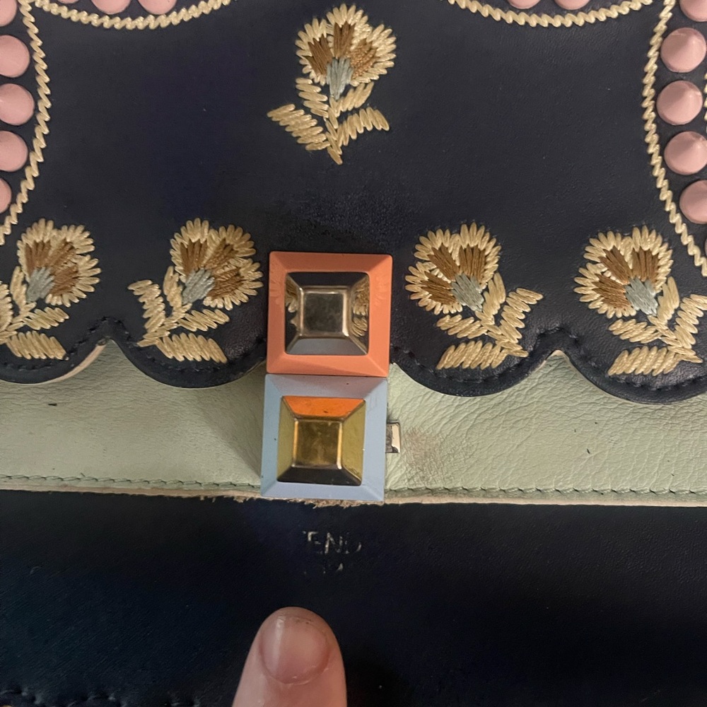 Fendi Kan Navy Blue Scalloped Floral Embellished Shoulder Bag with Pink Accents - Picture 3 of 12